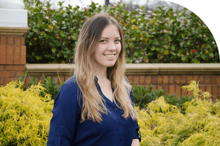 How Web Developer Kelly Creates Winning Project Proposals with FreshBooks image