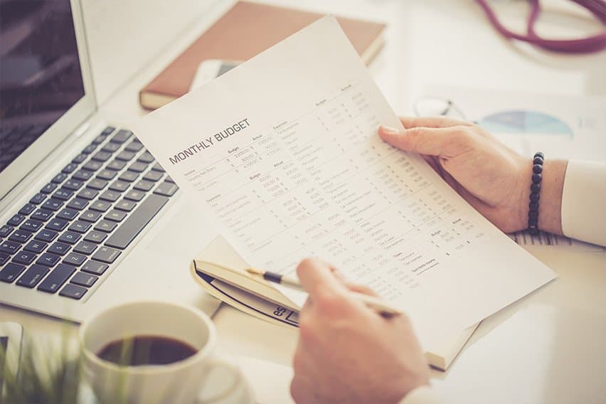 Monthly Financial Reports: What Are They And How to Read image