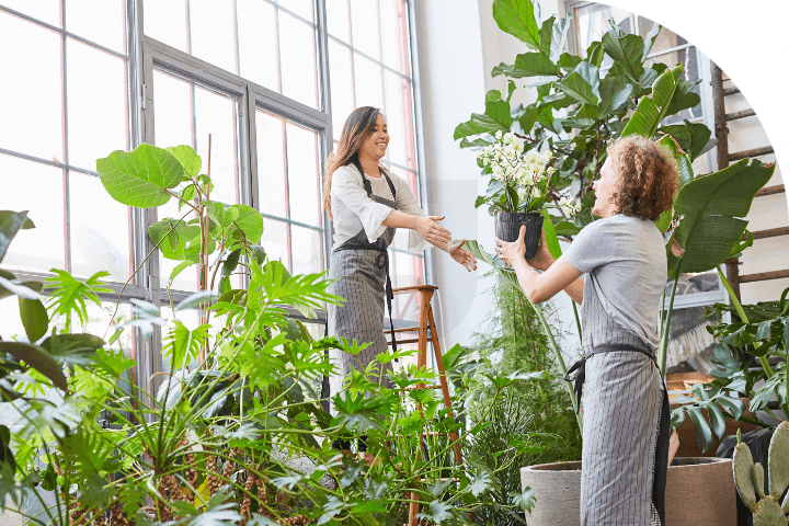 What Is Inventory Tracking? And How Can You Do It in FreshBooks?